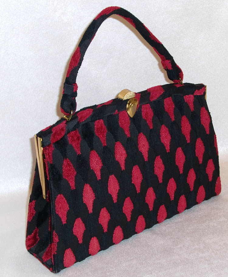 Vintage Purses - A New Love Affair - Lazy Girl Designs