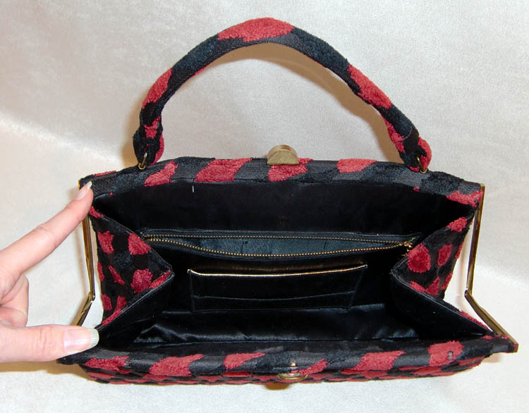 Vintage Purses - A New Love Affair - Lazy Girl Designs