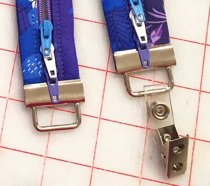 Add a badge holder clip to the key fob hardware to create a Fobio Badge Lanyard. #LazyGirlDesigns LGD137