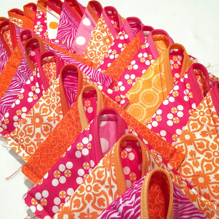 Small zipper pouches to hold candy or treats for quick gifts.
