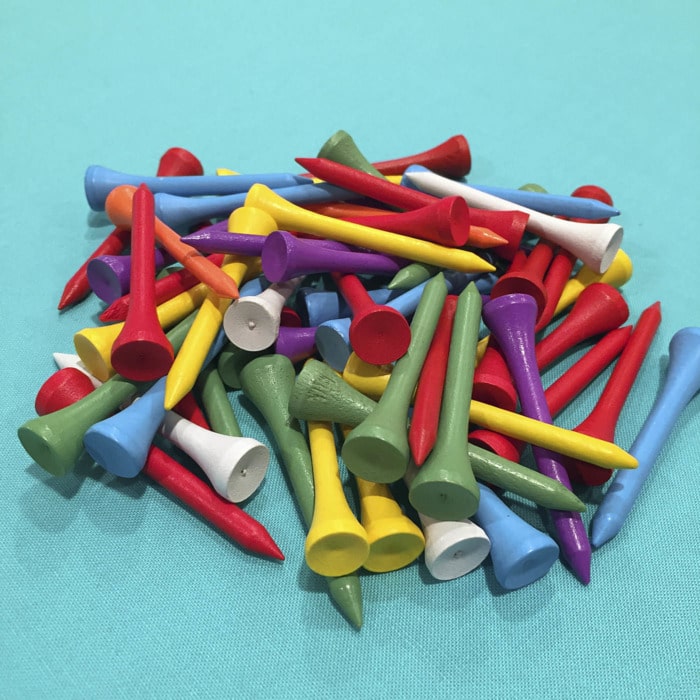 Golf tees to organize bobbins