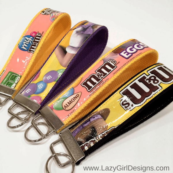 Free Tutorial: Easy DIY Candy Wrapper Key Fobs